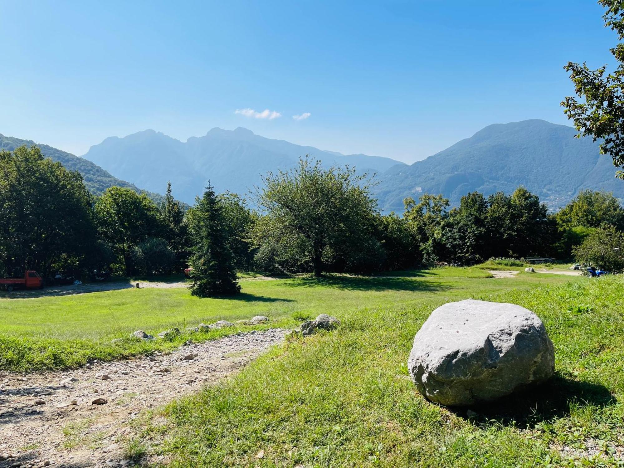 Agriturismo la Selvaggia Mandello del Lario Exterior foto